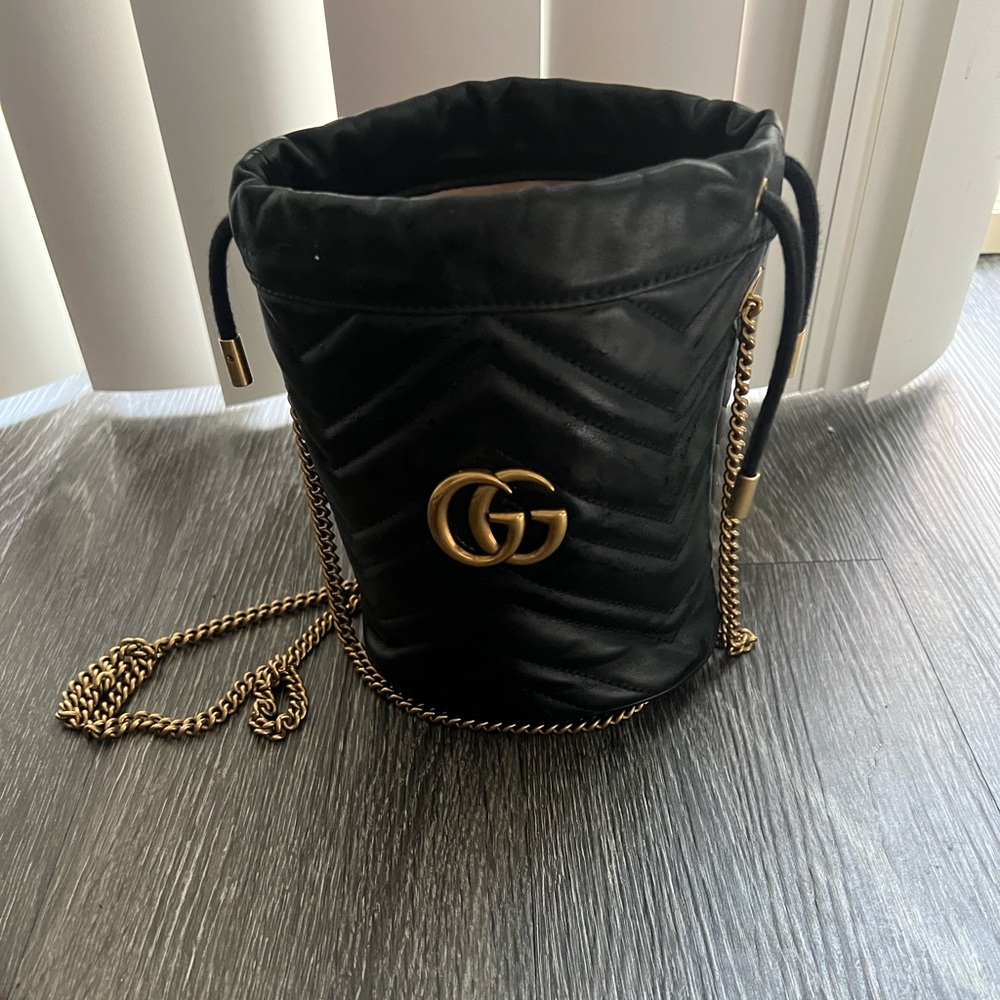 GG MARMONT MINI BUCKET BAG